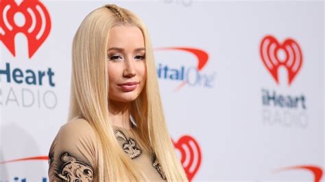 Iggy Azalea Deletes Her Social Media After Nude Photo Leak